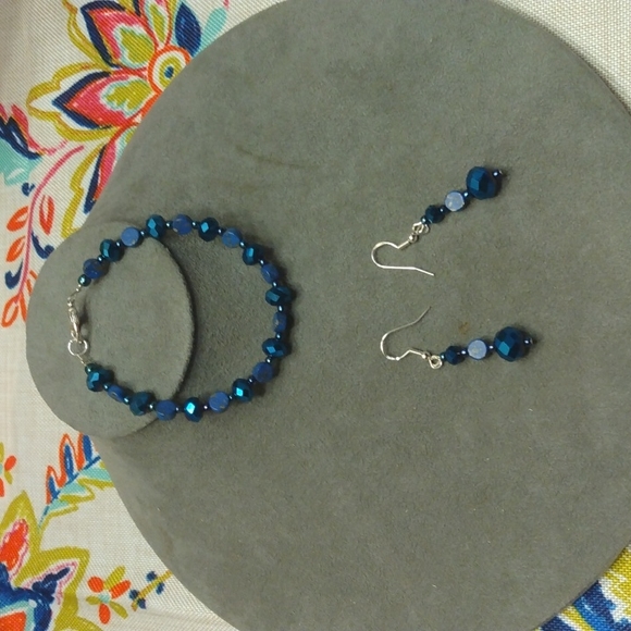 handmade Jewelry - Handmade beaded bracelet and earring set